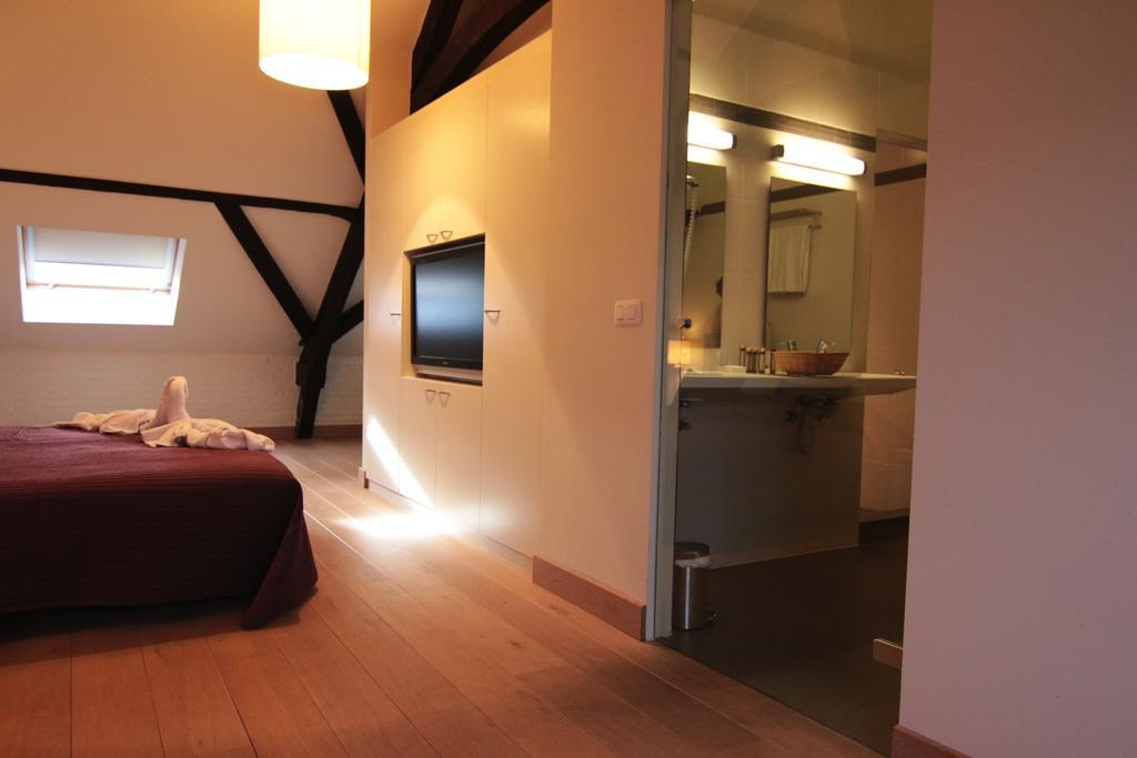 Het Godshuis Hotel Sint-Laureins Kamer foto