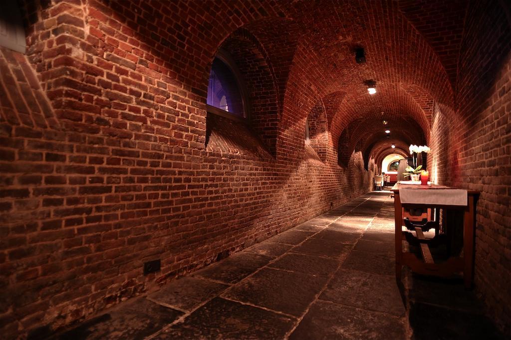 Het Godshuis Hotel Sint-Laureins Buitenkant foto