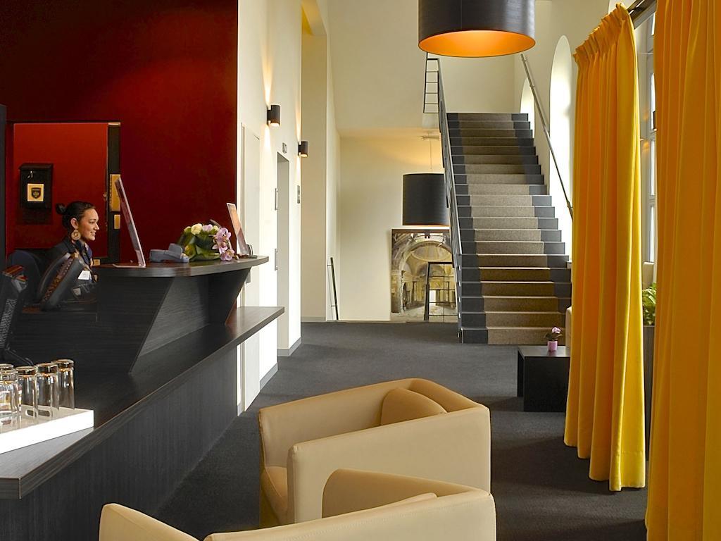 Het Godshuis Hotel Sint-Laureins Buitenkant foto