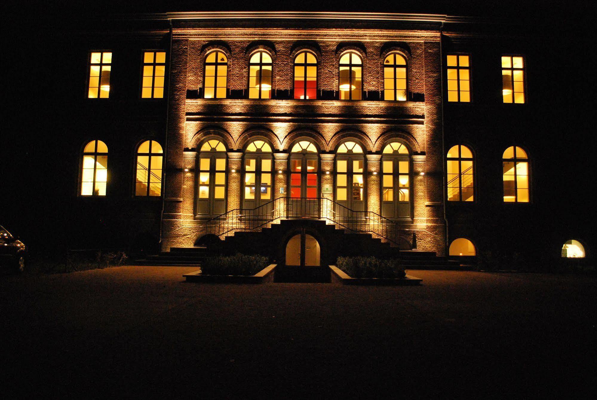 Het Godshuis Hotel Sint-Laureins Buitenkant foto